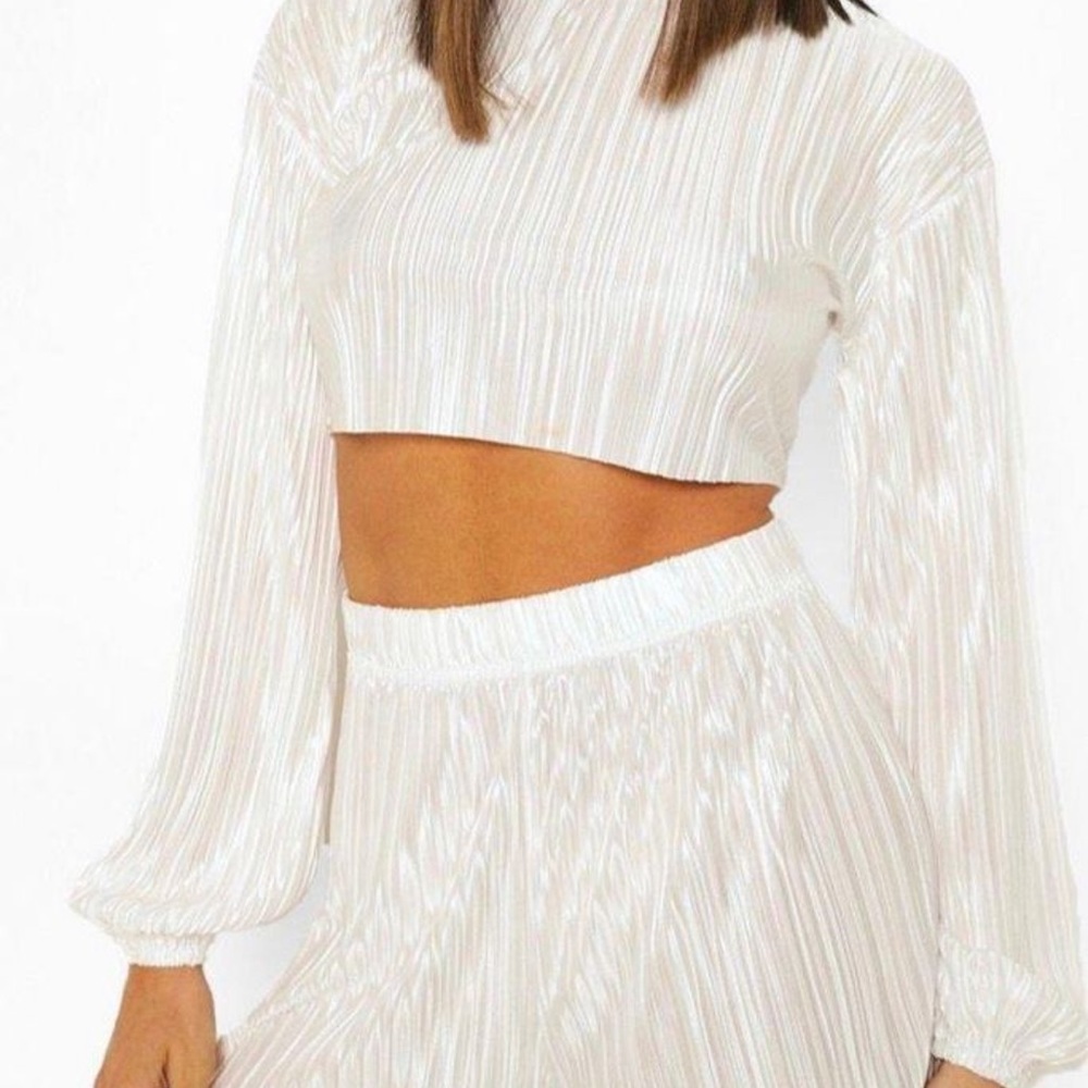 BOOHOO Satin Set